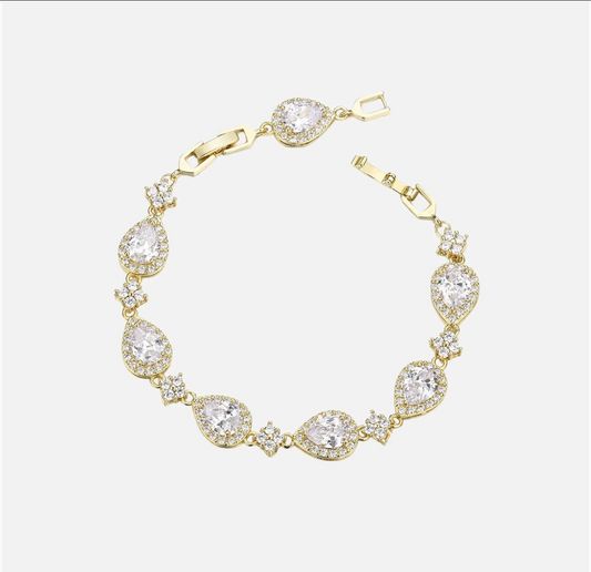 Pear shaped bracelet